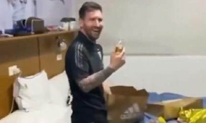 Οι συμπαίκτες του Μέσι τον ξύπνησαν και του έδωσαν δώρα!