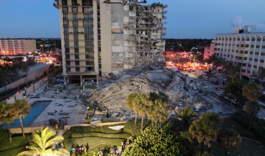 Κατάρρευση πολυκατοικίας Μαϊάμι: 3 νεκροί, 99 αγνοούμενοι