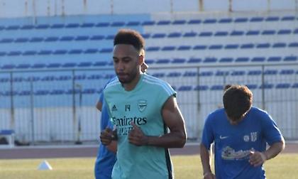 Ο Ομπαμεγιάνγκ έκανε προπόνηση με τον ΑΟ Μυκόνου!