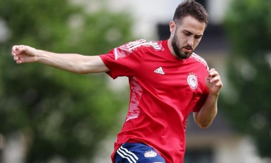 Αναγκαστική αλλαγή στο Ολυμπιακός-Βόλφσμπεργκερ ο Φορτούνης