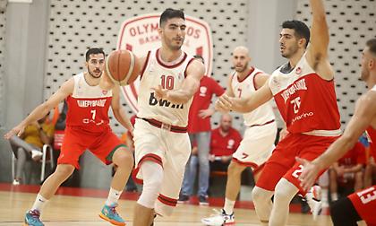 Στους τελικούς των playoffs της Α2 ο Ολυμπιακός Β' σκορπώντας εύκολα τον Πανερυθραϊκό!