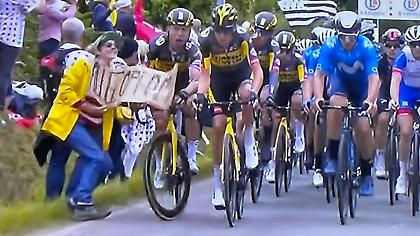 Θεατής σε ποδηλατικό αγώνα προκάλεσε καραμπόλα