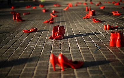 Αυξήθηκαν οι γυναικοκτονίες στην Ευρώπη μετά την άρση των lockdown
