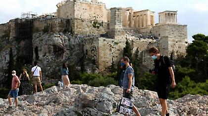 Χωρίς περιορισμό στη νυχτερινή κυκλοφορία - Χωρίς self-test οι πλήρως εμβολιασμένοι εργαζόμενοι