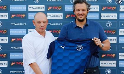 Ανέλαβε την Pyramids FC ο Γκώνιας