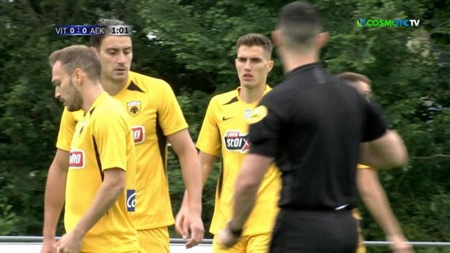 Τάκλιν την ύστατη ώρα από τον Λάτσι