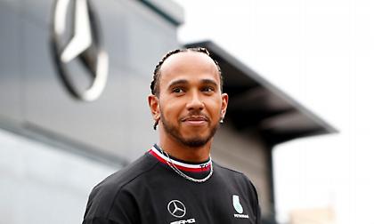 Φόρμουλα 1: Ανανέωσε με τη Μερσέντες ο Χάμιλτον