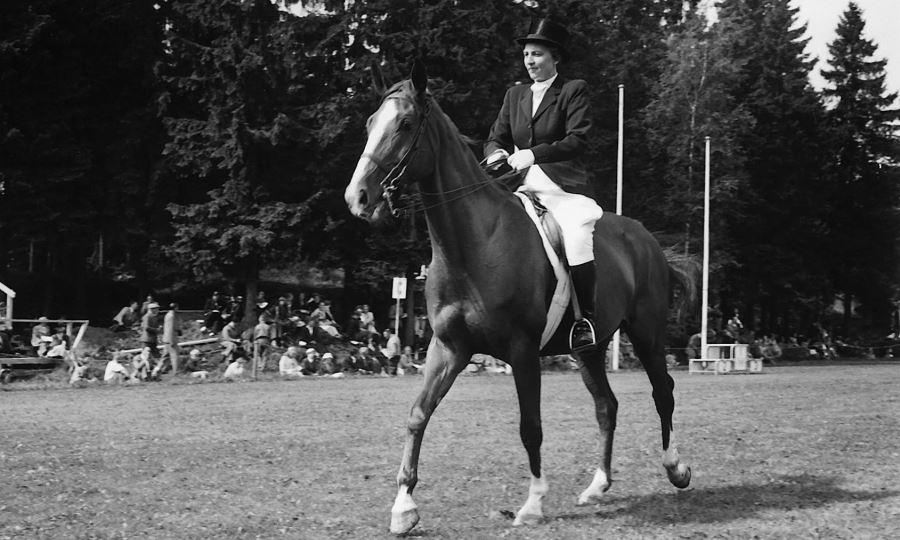 Λις Χάρτελ: Η ιππέας που κατέκτησε δύο Ολυμπιακά μετάλλια ενώ ήταν παράλυτη κάτω από το γόνατο