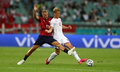 Σπουδαία ευκαιρία με Χόλες για το 1-1 η Τσεχία