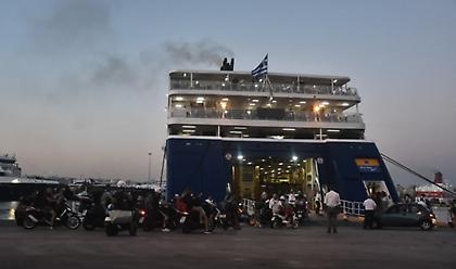 Όλες οι αλλαγές για τις μετακινήσεις στα νησιά και την πρόσβαση σε σινεμά και κέντρα διασκέδασης