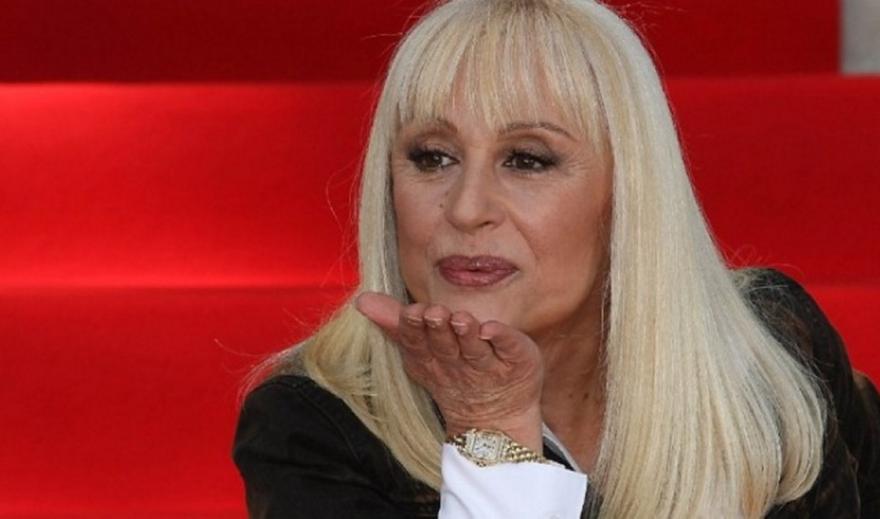 Πέθανε η παρουσιάστρια και τραγουδίστρια Ραφαέλα Καρά