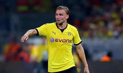 Ανανέωσε με Σμελτσερ για… ασφαλιστικούς λόγους η Ντόρτμουντ