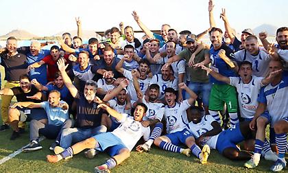 Τρελό πάρτι για την άνοδο του Ηροδότου