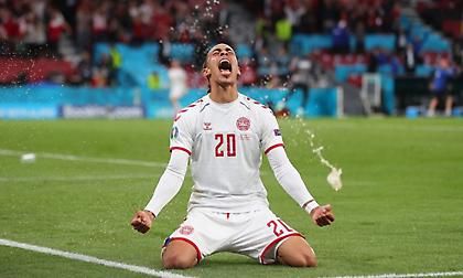 Πώς να μην την ερωτευτείς: Οι 5+1 λόγοι να θες να το σηκώσει η Δανία!