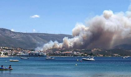 Ενισχύονται οι πυροσβεστικές δυνάμεις στα Στύρα Ευβοίας - Μήνυμα από το 112