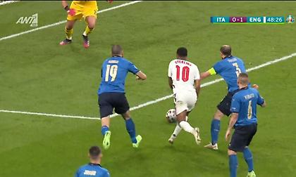 Ζήτησε ξανά πέναλτι ο Στέρλινγκ αλλά δεν δικαιώθηκε