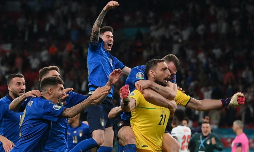Italia Agglia Ta Highlights Toy Telikoy Podosfairo Highlights Sport Fm Gr Bwinspor Fm 94 6