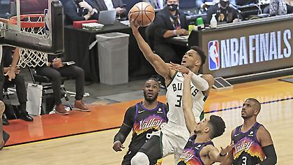 Μιλγουόκι Μπακς - Φίνιξ Σανς