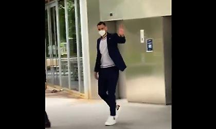 Στα γραφεία της Παρί Σεν Ζερμέν ο Ντοναρούμα!