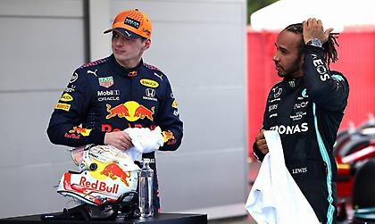 Χάμιλτον: «Υπερήφανος για ό,τι κατάφερα σήμερα - Θα αγωνίζομαι πάντα σκληρά, αλλά πάντα δίκαια»