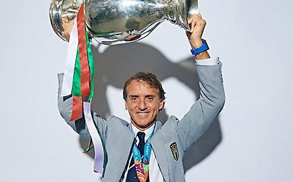 Μαντσίνι: «Αποδείξαμε ότι είμαστε επαγγελματίες, αλλά και άνθρωποι»