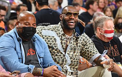 Ο Λεμπρόν στον πέμπτο τελικό Σανς-Μπακς