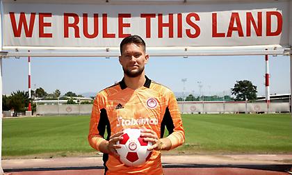 O Bάτσλικ θέλει να κάνει τους οπαδούς του Ολυμπιακού να σβήσουν το… DVD με τον Σα