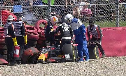 Έφυγε με ασθενοφόρο ο Φερστάπεν για προληπτικούς λόγους