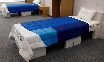 Tα χάρτινα κρεβάτια στο Τόκυο ΔΕΝ επιλέχθηκαν για να αποφευχθούν οι ερωτικές συνευρέσεις