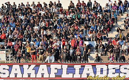 Σακαφλιάδες: «Αν πουλήσετε το ΑΦΜ, θα σας ΔΙΑΛΥΣΟΥΜΕ»