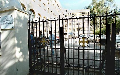 Εμβολιασμός: Η Ιερά Σύνοδος μιλάει «προς τον λαό»