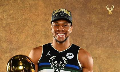 Ολυμπιακός και Μαρινάκης συγχαίρουν Γιάννη-Θανάση