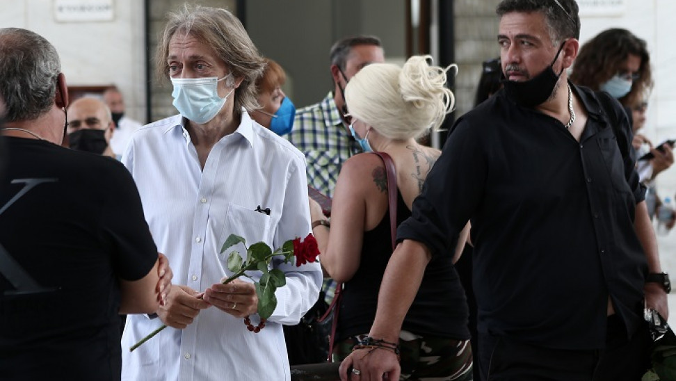 Τόλης Βοσκόπουλος: Θλίψη στην κηδεία του