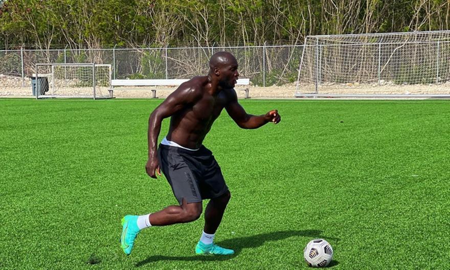 Λουκάκου: Ετοιμάζεται για τη νέα σεζόν