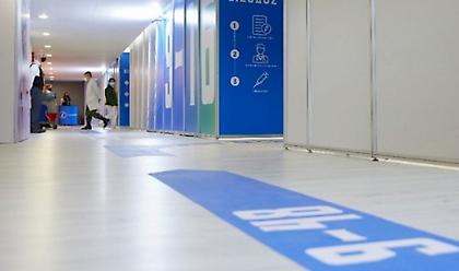 Εμβολιασμοί: Έσπασαν το φράγμα των 10 εκατ.- Πάνω από 910.000 προγραμματισμένα ραντεβού