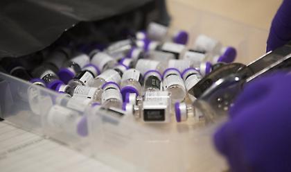 Νέα έρευνα: Πόσο αποτελεσματικές είναι 2 δόσεις Pfizer - AstraZeneca στην μετάλλαξη Δέλτα