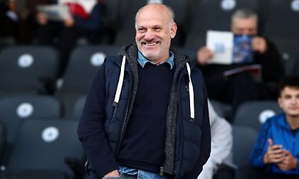 Καραγκιοζόπουλος: «Η περσινή χρονιά κυνηγά ακόμα την ΑΕΚ - Άργησε να πάρει παίκτες και το πληρώνει»