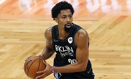 Ο Ντινγουίντι ενδιαφέρεται να αγωνιστεί στους Λέικερς!