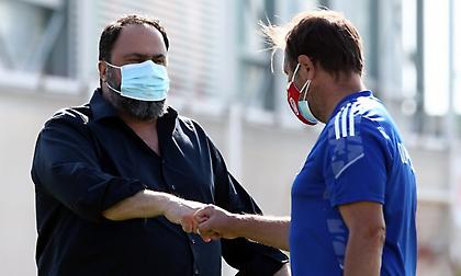 Στου Ρέντη ο Μαρινάκης για τον αγιασμό του Ολυμπιακού (pic)