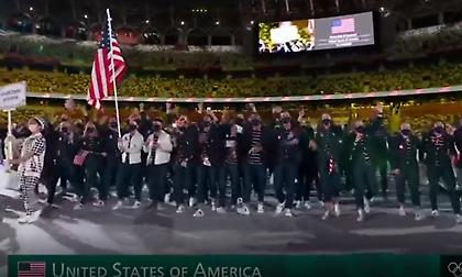 Η είσοδος των Η.Π.Α. υπό το βλέμμα της πρώτης κυρίας, Τζιλ Μπάιτεν