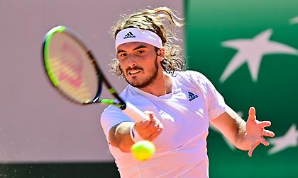 Κυριακή πρωί η πρεμιέρα του Τσιτσιπά στο Τόκιο