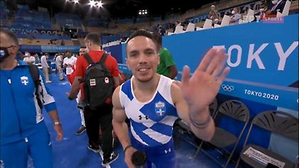 Τα φιλιά του Πετρούνια στην οικογένειά του