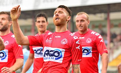 Με το δεξί στην πρεμιέρα Κόρτραϊκ και Σαρλερουά!