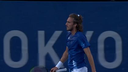 Πήρε το πρώτο σετ με άνεση ο Τσιτσιπάς