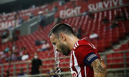 Στο Μπακού, με τρεις στόπερ και το μάτι του Βαλμπουενά να γυαλίζει!