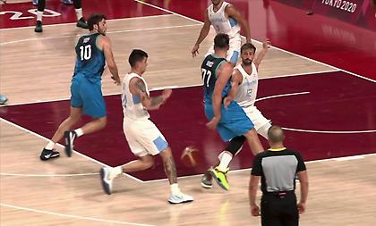 Η μαγική ασίστ του Ντόντσιτς πίσω από την πλάτη