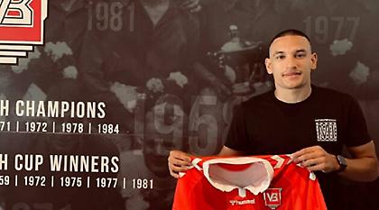 Ντεμπούτο Εμμανουηλίδη με την Βέιλε