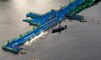 Τρομερή γκάφα από τους διοργανωτές στην εκκίνηση του τριάθλου