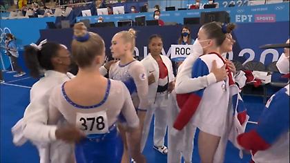 Αποσύρθηκε μετά τον τραυματισμό της η Σιμόν Μπάιλς