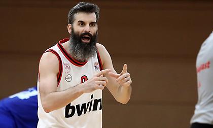 Στον Τρίτωνα ο Τσόχλας!